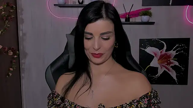 KayWuds online show from January 2025 06:17:02 PM