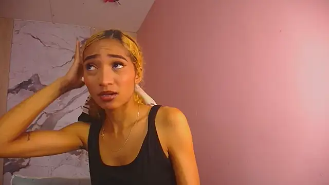 Snapshot of Charlotte_Love10 chatting on October 2025 12:06:01 PM Charlotte Love10 online show from October 2025 12:06:01 PM