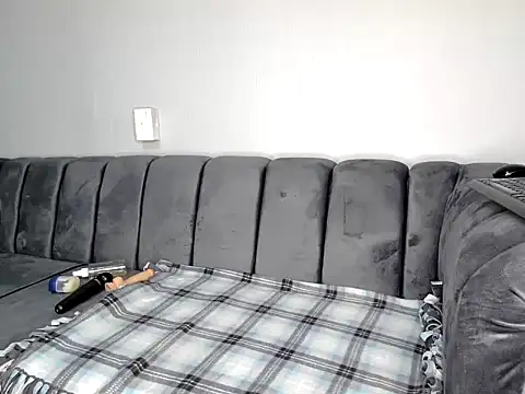 Snapshot of Pearl_00 chatting on October 2025 07:47:01 PM Pearl 00 online show from October 2025 07:47:01 PM