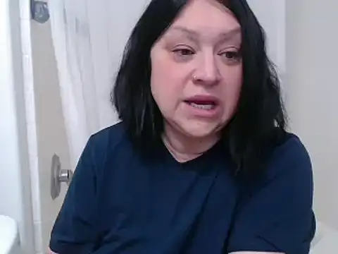 Snapshot of AlyssiaAmoreXO chatting on January 2025 04:27:01 PM AlyssiaAmoreXO online show from January 2025 04:27:01 PM