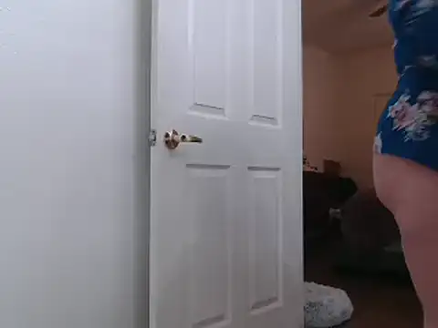 Snapshot of AlyssiaAmoreXO chatting on February 2025 08:24:01 PM AlyssiaAmoreXO online show from February 2025 08:24:01 PM