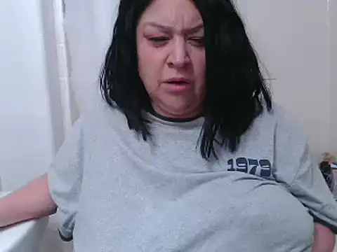 Snapshot of AlyssiaAmoreXO chatting on March 2025 02:53:02 PM AlyssiaAmoreXO online show from March 2025 02:53:02 PM