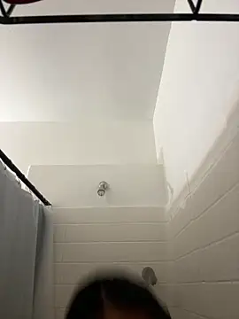 Snapshot of AlyssiaAmoreXO chatting on October 2025 08:07:01 PM AlyssiaAmoreXO online show from October 2025 08:07:01 PM