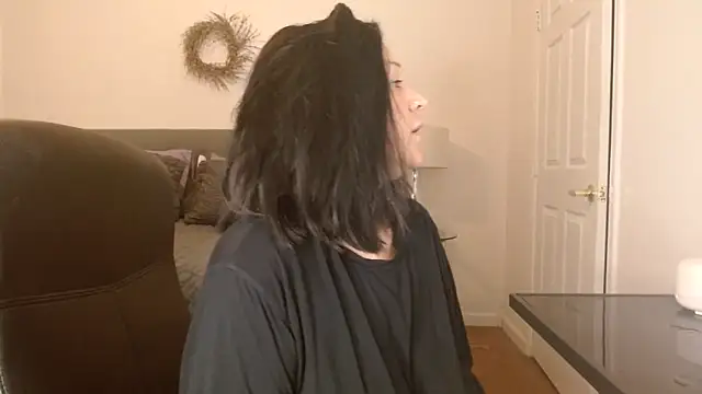 Snapshot of AlyssiaAmoreXO chatting on October 2025 06:42:01 PM AlyssiaAmoreXO online show from October 2025 06:42:01 PM