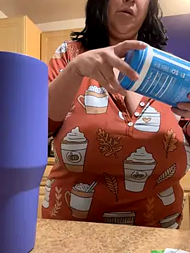 Snapshot of AlyssiaAmoreXO chatting on October 2025 02:40:02 PM AlyssiaAmoreXO online show from October 2025 02:40:02 PM