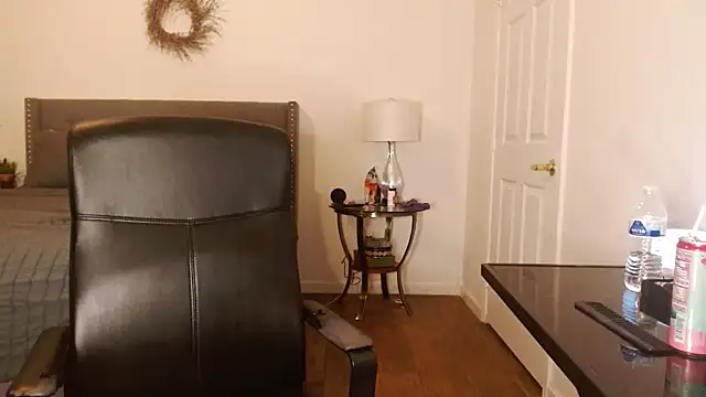 Snapshot of AlyssiaAmoreXO chatting on November 2025 03:55:01 PM AlyssiaAmoreXO online show from November 2025 03:55:01 PM