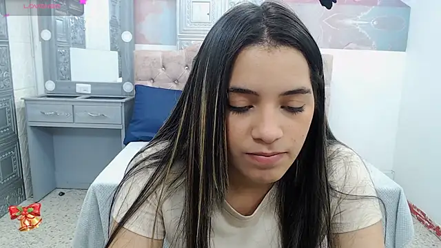 Leah Means  online show from December 2024 03:28:02 PM