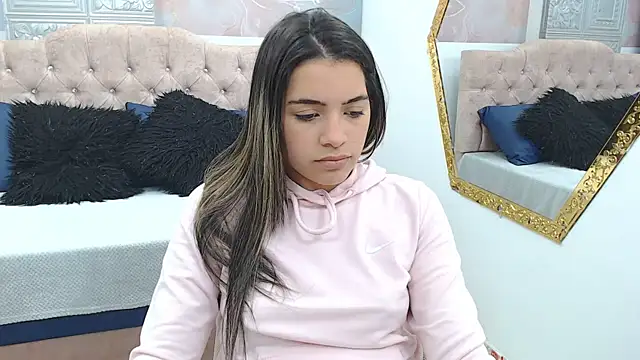 Leah Means  online show from January 2025 04:01:02 PM