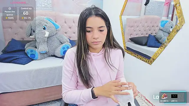 Leah Means  online show from February 2025 12:29:01 PM