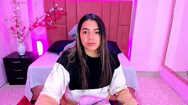 Leah Means  online show from February 2025 01:24:01 PM