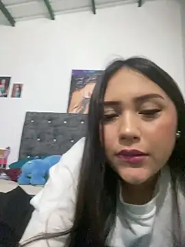 YuliiCamm online show from December 2024 11:49:01 PM