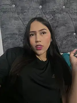 YuliiCamm online show from March 2025 11:38:01 PM