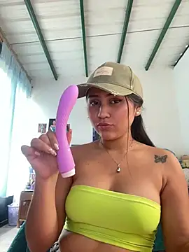 YuliiCamm online show from March 2025 06:10:02 PM