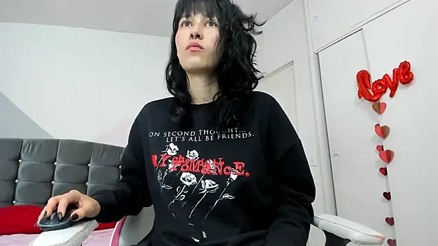 Camcrush   online show from February 2025 09:46:01 PM