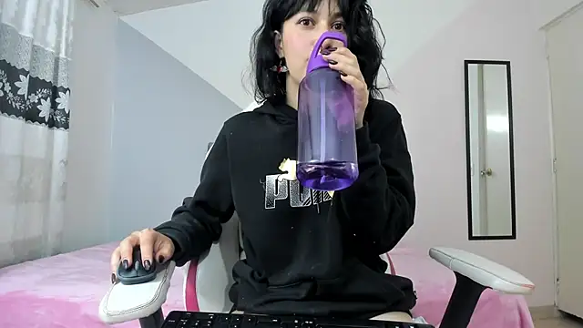 Camcrush   online show from March 2025 09:59:02 PM