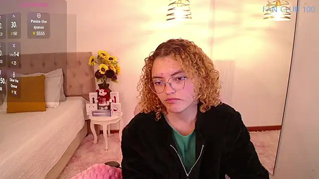 Missbrave1 online show from December 2024 12:08:01 AM