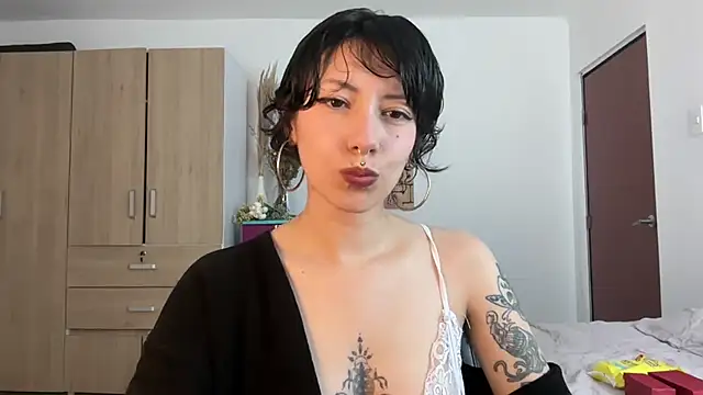 cataline de aragaon online show from February 2025 07:47:02 PM