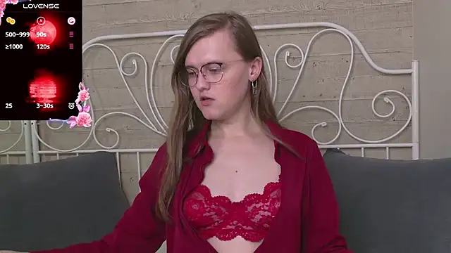 Snapshot of YukoFanee chatting on October 2025 08:20:02 PM YukoFanee online show from October 2025 08:20:02 PM