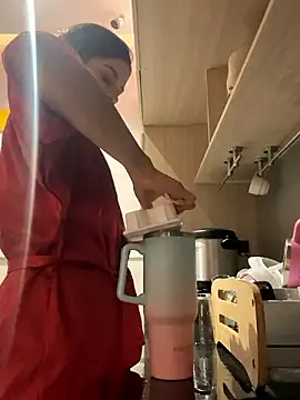 Snapshot of Alisha-Bond chatting on December 2024 11:47:01 PM Alisha-Bond online show from December 2024 11:47:01 PM