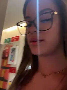 Snapshot of Alisha-Bond chatting on January 2025 02:38:02 AM Alisha-Bond online show from January 2025 02:38:02 AM