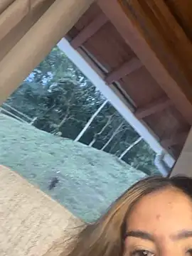 Snapshot of Alisha-Bond chatting on February 2025 10:47:02 PM Alisha-Bond online show from February 2025 10:47:02 PM