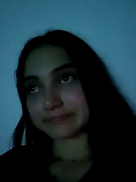 juliana cute online show from October 2025 12:42:01 AM
