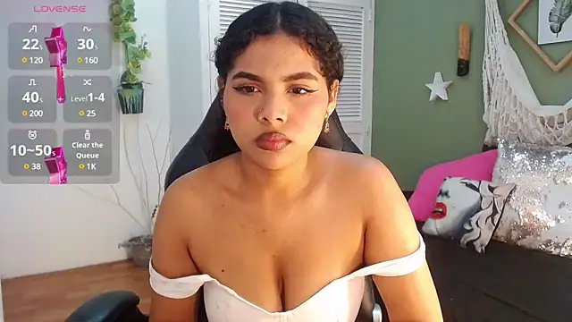 ashly collin9 online show from March 2025 02:21:02 PM