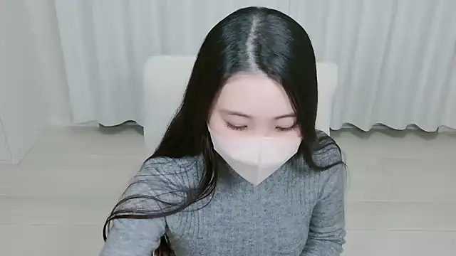 yuki room online show from October 2025 02:36:01 PM