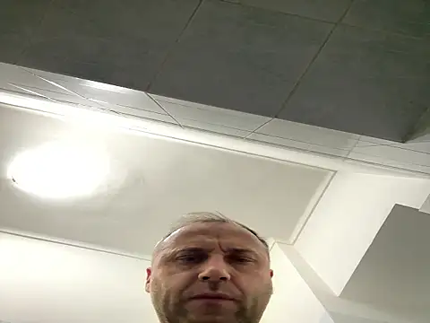 Lecatore80 online show from November 2025 05:17:02 PM