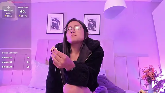 Lucy Williiams online show from January 2025 09:04:02 AM