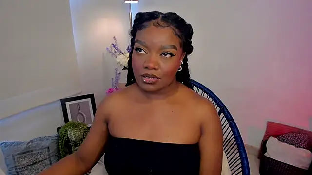 Im Maria online show from October 2025 05:14:02 PM