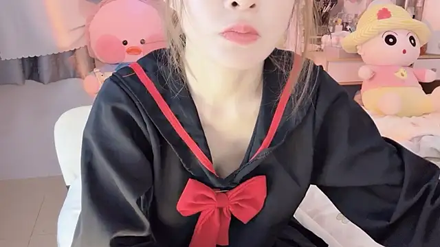 Snapshot of Carly_1 chatting on December 2024 04:22:01 AM Carly 1 online show from December 2024 04:22:01 AM