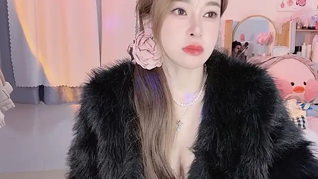 Snapshot of Carly_1 chatting on January 2025 02:25:01 PM Carly 1 online show from January 2025 02:25:01 PM