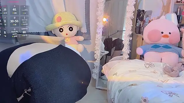 Snapshot of Carly_1 chatting on February 2025 03:15:02 PM Carly 1 online show from February 2025 03:15:02 PM