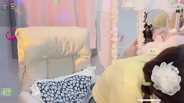 Snapshot of Carly_1 chatting on October 2025 11:55:01 AM Carly 1 online show from October 2025 11:55:01 AM