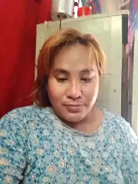 Snapshot of UrAmazingCassy chatting on October 2025 03:02:02 AM UrAmazingCassy online show from October 2025 03:02:02 AM