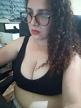 Snapshot of litha_luna chatting on December 2024 07:38:02 AM litha luna online show from December 2024 07:38:02 AM