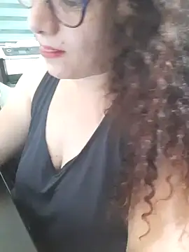 Snapshot of litha_luna chatting on December 2024 08:00:02 AM litha luna online show from December 2024 08:00:02 AM