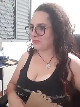 Snapshot of litha_luna chatting on December 2024 02:41:02 AM litha luna online show from December 2024 02:41:02 AM