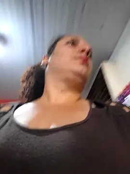 Snapshot of litha_luna chatting on October 2025 12:23:01 PM litha luna online show from October 2025 12:23:01 PM