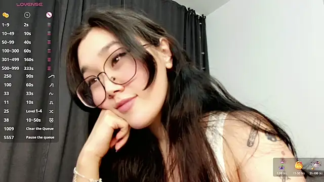 Snapshot of Jennatyan chatting on January 2025 04:11:02 PM Jennatyan online show from January 2025 04:11:02 PM