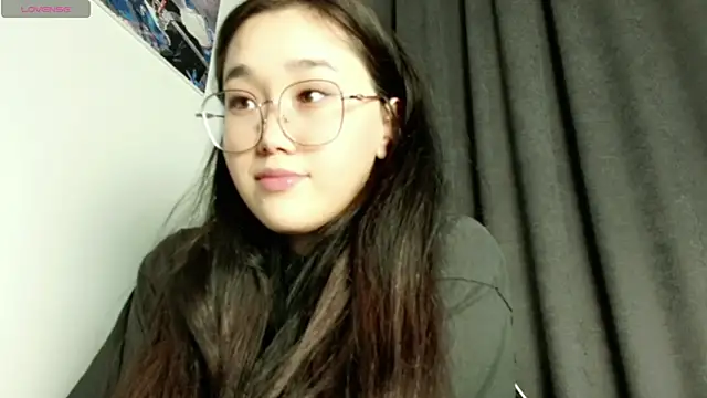 Snapshot of Jennatyan chatting on March 2025 01:39:01 PM Jennatyan online show from March 2025 01:39:01 PM