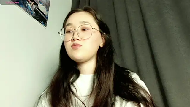 Snapshot of Jennatyan chatting on March 2025 06:23:02 PM Jennatyan online show from March 2025 06:23:02 PM