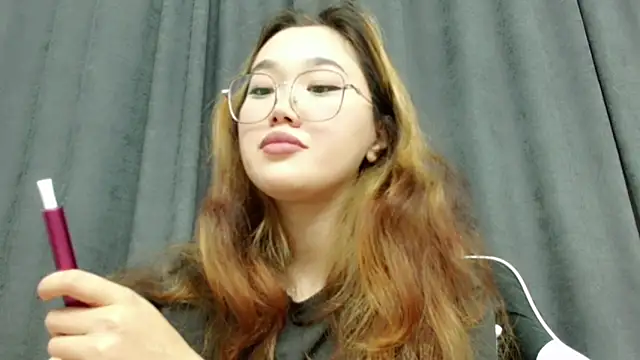 Snapshot of Jennatyan chatting on September 2025 03:12:02 PM Jennatyan online show from September 2025 03:12:02 PM