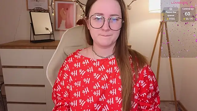 Emma B1uem online show from December 2024 09:06:01 PM