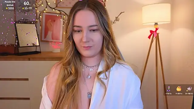 Emma B1uem online show from January 2025 01:51:02 PM