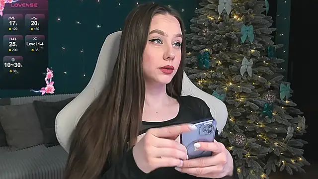 katie taylorr online show from February 2025 10:13:01 PM