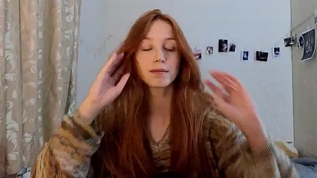 Mary Av online show from December 2024 01:21:01 PM