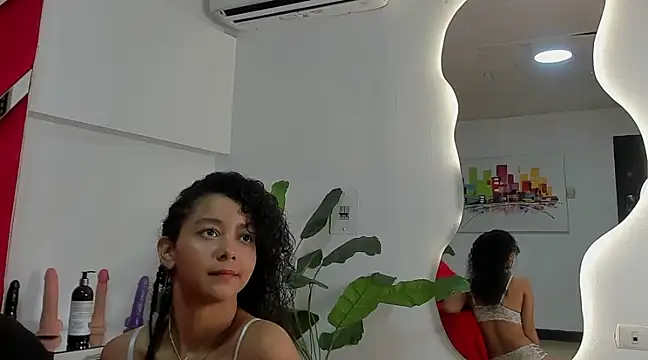 Snapshot of Milanxht chatting on March 2025 08:43:02 PM Milanxht online show from March 2025 08:43:02 PM