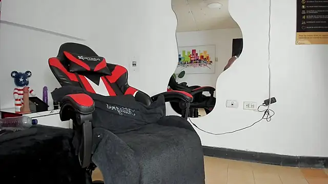 Snapshot of Milanxht chatting on March 2025 11:54:02 PM Milanxht online show from March 2025 11:54:02 PM